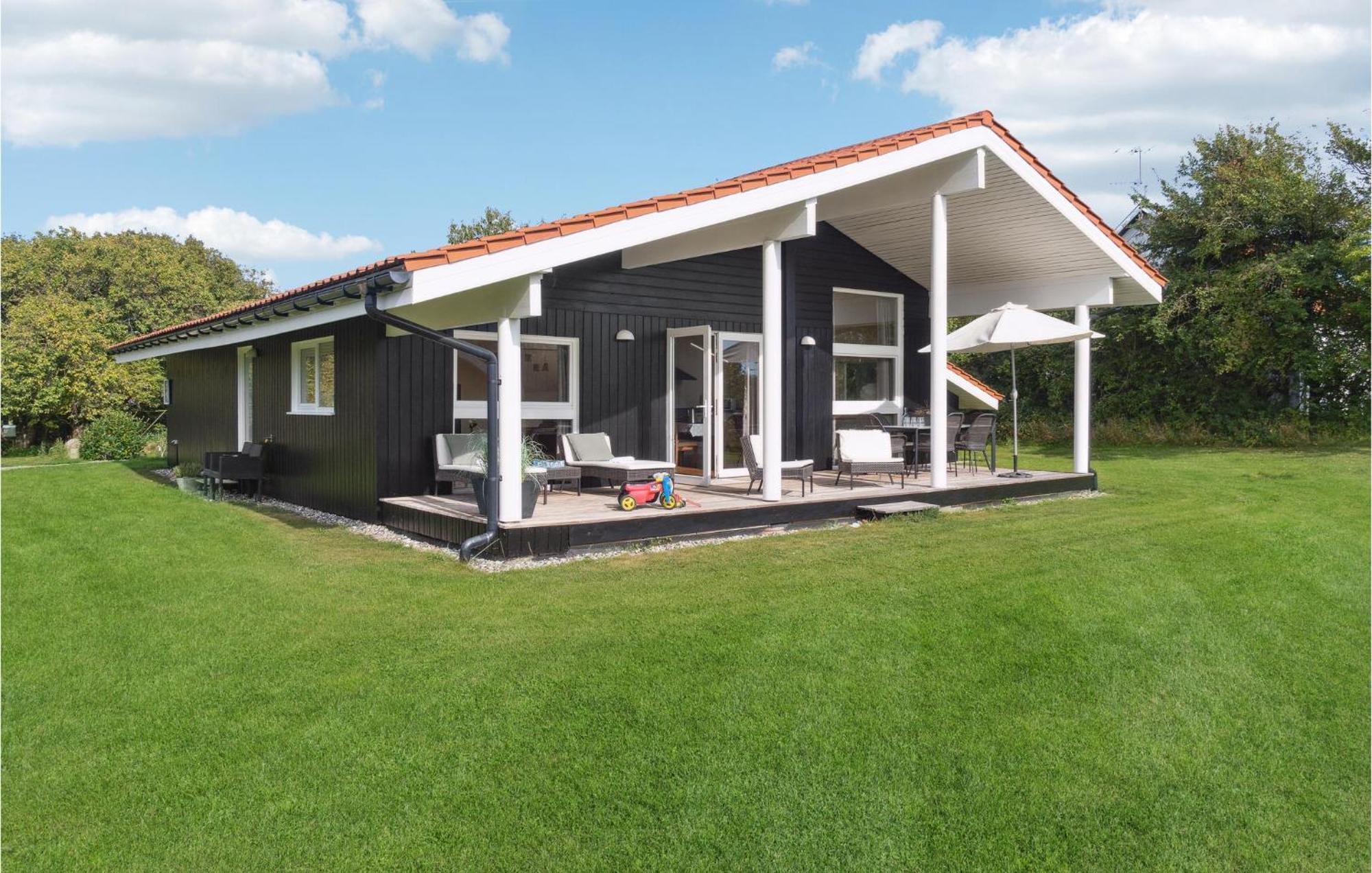 Amazing Home In Askeby With Sauna Exterior photo